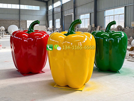 巨型玻璃钢仿真菜椒雕塑｜农场引流打卡装饰彩辣椒摆件