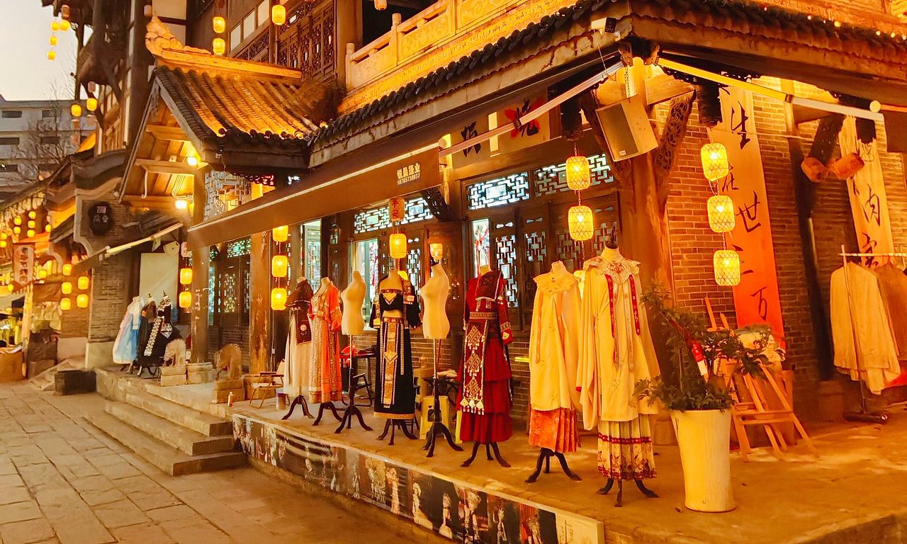 贵阳商业街区美陈氛围提升完整打卡引流方案 肆墨设计（图ZNDA1MjcxMzE2） - 文案/策划 - 站酷设计师美陈设计创意汇原创素材 - 站酷ZCOOL