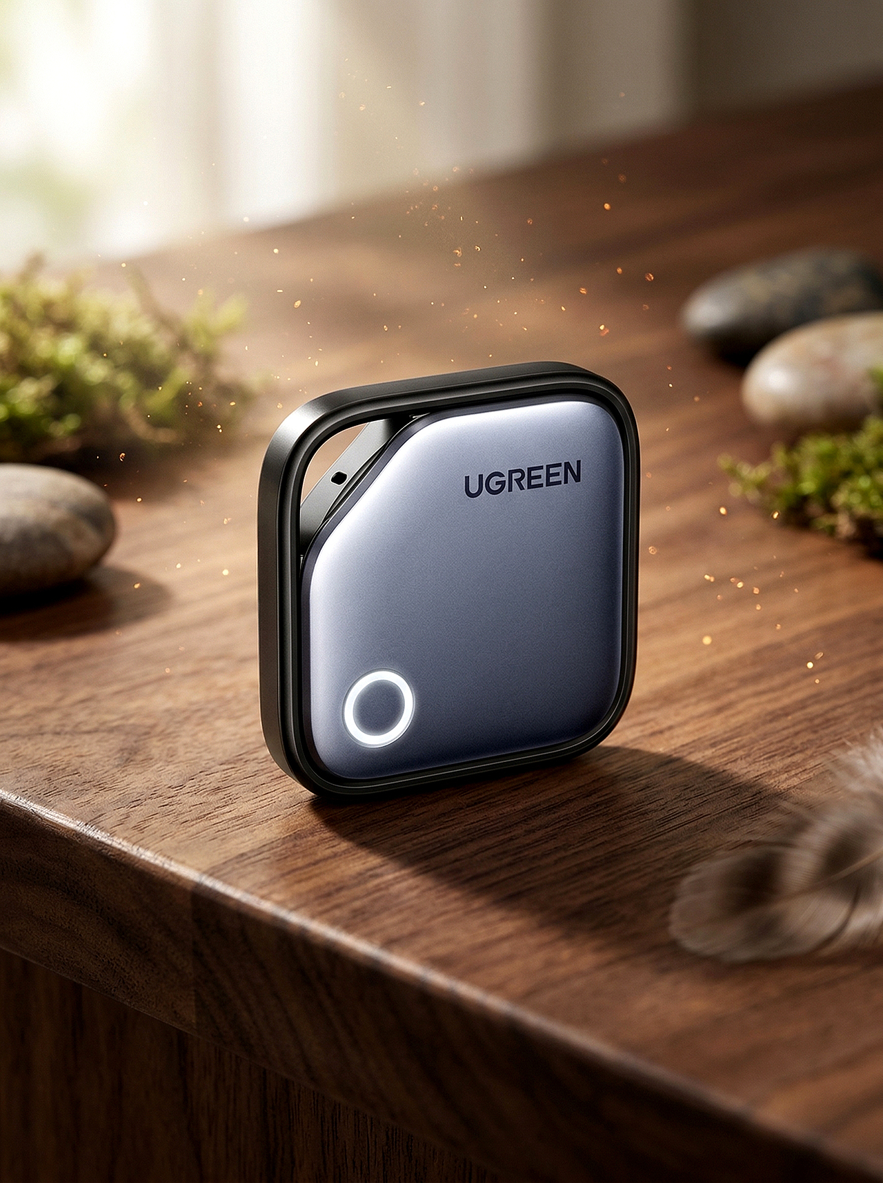 AIGC赋能 | UGREEN 定位器 · 产品海报创作！（图ZNDA1MjkwMjg0） - AI作品 - 站酷设计师夏木L原创素材 - 站酷ZCOOL