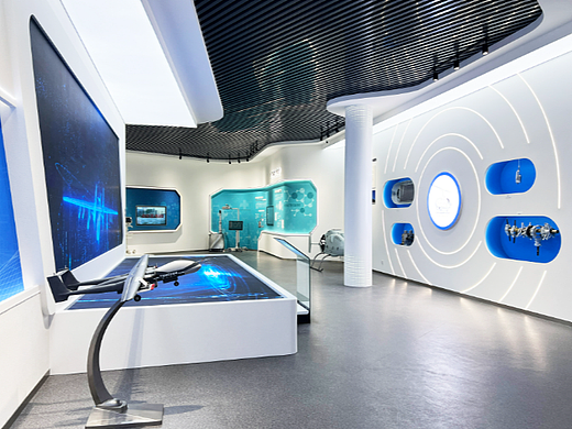 还在对着展品干看？逛展玩起来才够味