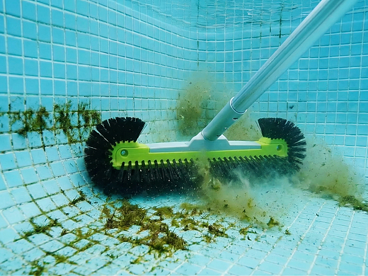 亚马逊listing视频AI操作生成-泳池刷