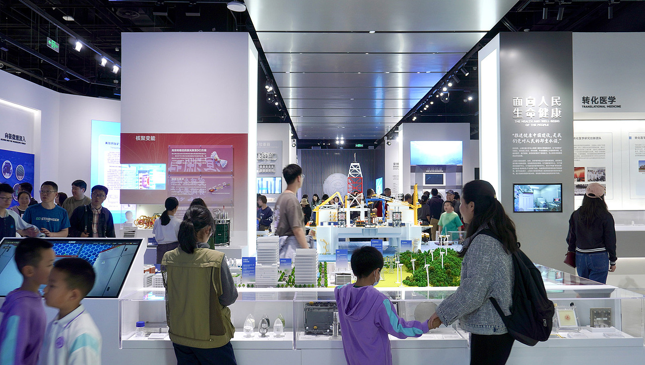 上海交通大学科技成果馆（图ZNDA1MzY4MTU2） - 展陈设计 - 站酷设计师琢磨琢磨ZOMOZOMO原创素材 - 站酷ZCOOL