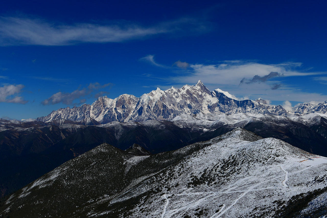 雪山卧空中，与风浪相争。（图ZNDA1Mzk1NDY0） - 风光摄影 - 站酷设计师wn赤子原创素材 - 站酷ZCOOL