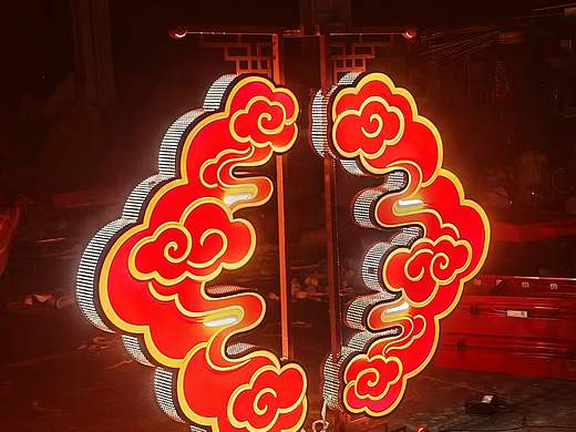 路灯杆造型灯箱定制厂家