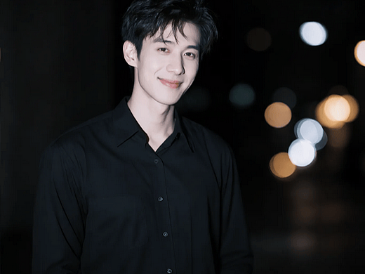 不满足于“补水”？览邦多效精华水，把抗皱、紧致、舒缓、保湿一次给全