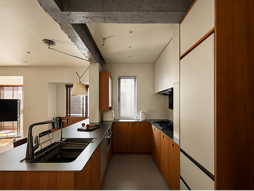 原创设计 l 不锈钢台面、柚木、裸梁真香~