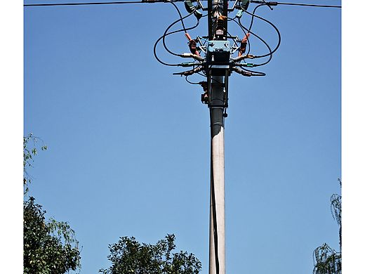 复杂链接​如同当今社会关系（弯弯绕）……