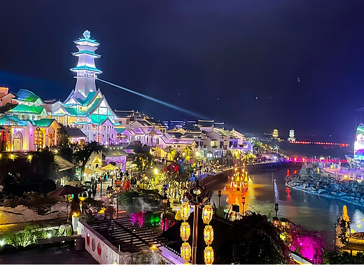 不做大拆大建，北海商业街区氛围提升设计怎么靠"光影"和"装"实现逆袭？肆墨设计