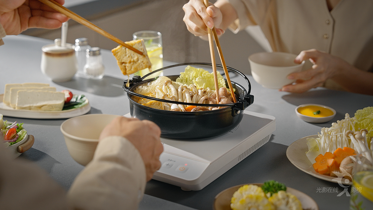 产品视频｜Comfee纤薄电磁炉｜日式磁炉（图ZNDA1NDg3ODIw） - 短片 - 站酷设计师光影在线摄影原创素材 - 站酷ZCOOL