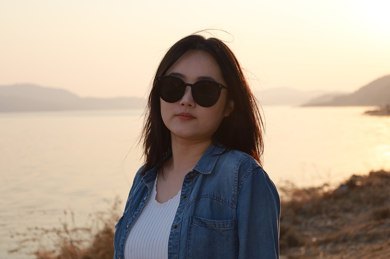 湖边漫步-人像摄影【原片】（图ZNDA1NTAxNDYw） - 人像摄影 - 站酷设计师想想都开心原创素材 - 站酷ZCOOL