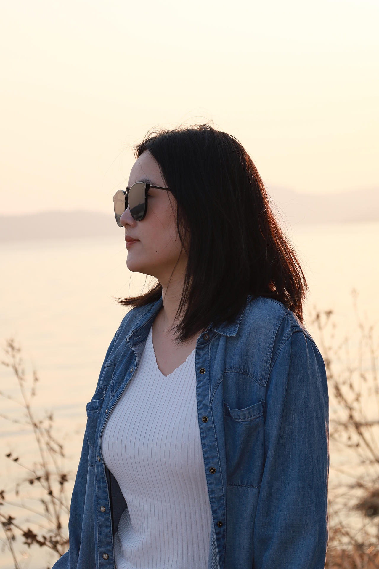 湖边漫步-人像摄影【原片】（图ZNDA1NTAxNTEy） - 人像摄影 - 站酷设计师想想都开心原创素材 - 站酷ZCOOL