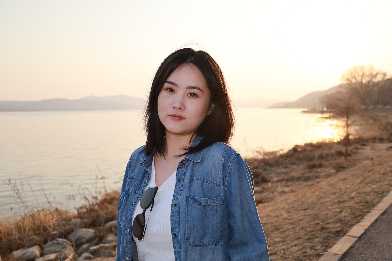 湖边漫步-人像摄影【原片】（图ZNDA1NTAxNDU2） - 人像摄影 - 站酷设计师想想都开心原创素材 - 站酷ZCOOL