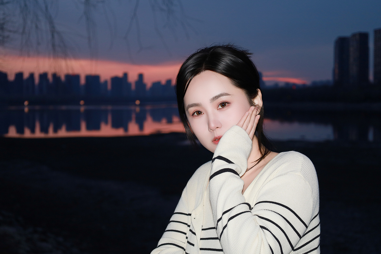 春日桃花-人像摄影【精修】（图ZNDA1NTAzNjA4） - 人像摄影 - 站酷设计师想想都开心原创素材 - 站酷ZCOOL