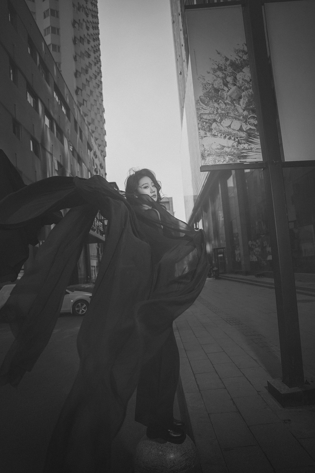 工作室楼下拍的一组外景（图ZNDA1NTA4NTYw） - 人像摄影 - 站酷设计师教摄影的张老师原创素材 - 站酷ZCOOL