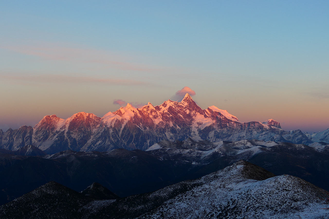 山有骨，以冰为筋，以雪为魂，以清寒为韵，（图ZNDA1NTMwMjUy） - 艺术插画 - 站酷设计师wn赤子原创素材 - 站酷ZCOOL