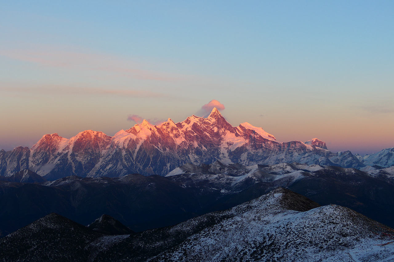 山有骨，以冰为筋，以雪为魂，以清寒为韵，（图ZNDA1NTMwMjMy） - 艺术插画 - 站酷设计师wn赤子原创素材 - 站酷ZCOOL