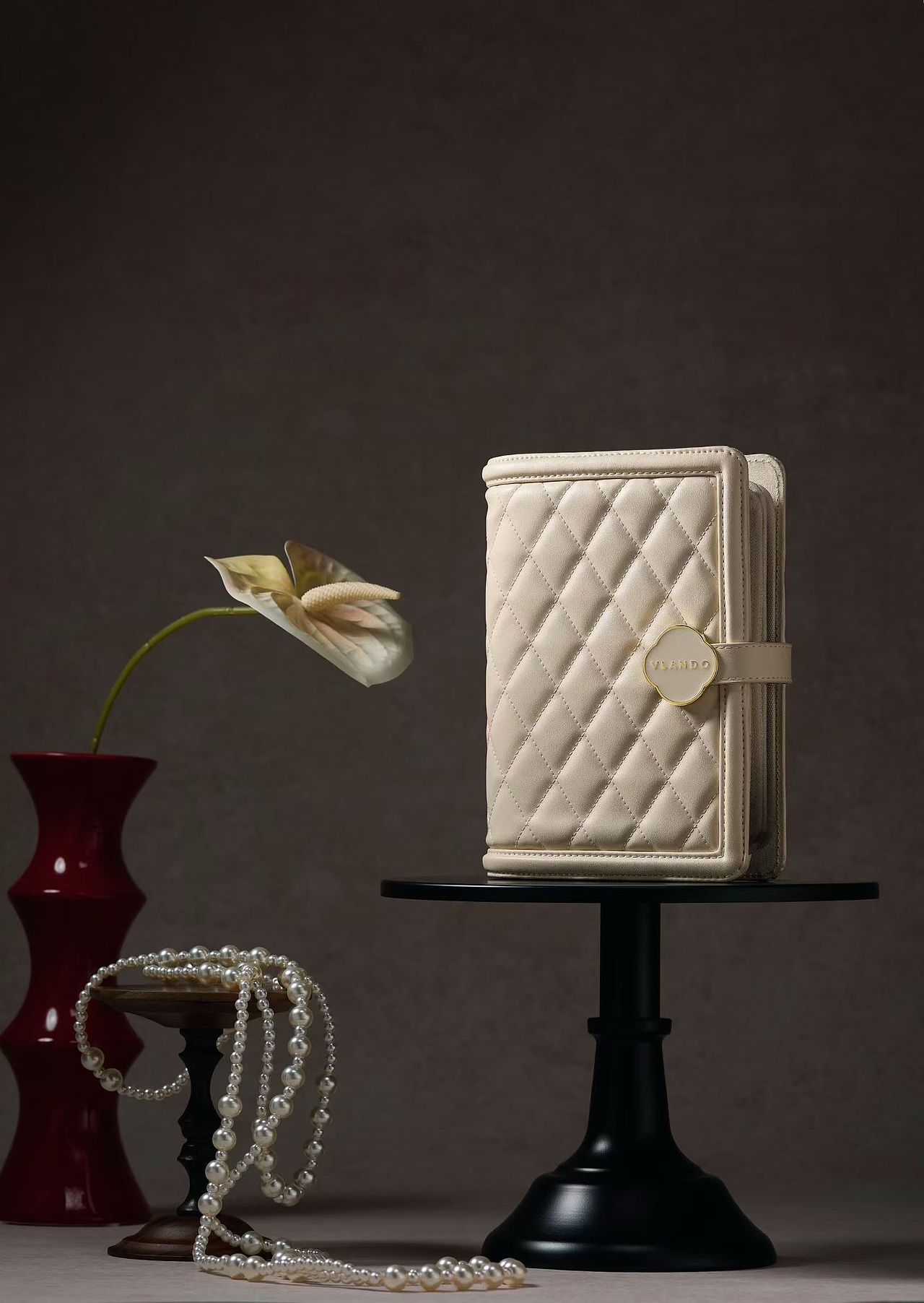 高端品牌首飾圖片視頻展示（圖ZNDA1NTYwNDI0） - 產(chǎn)品攝影 - 站酷設(shè)計(jì)師即刻產(chǎn)品攝影原創(chuàng)素材 - 站酷ZCOOL