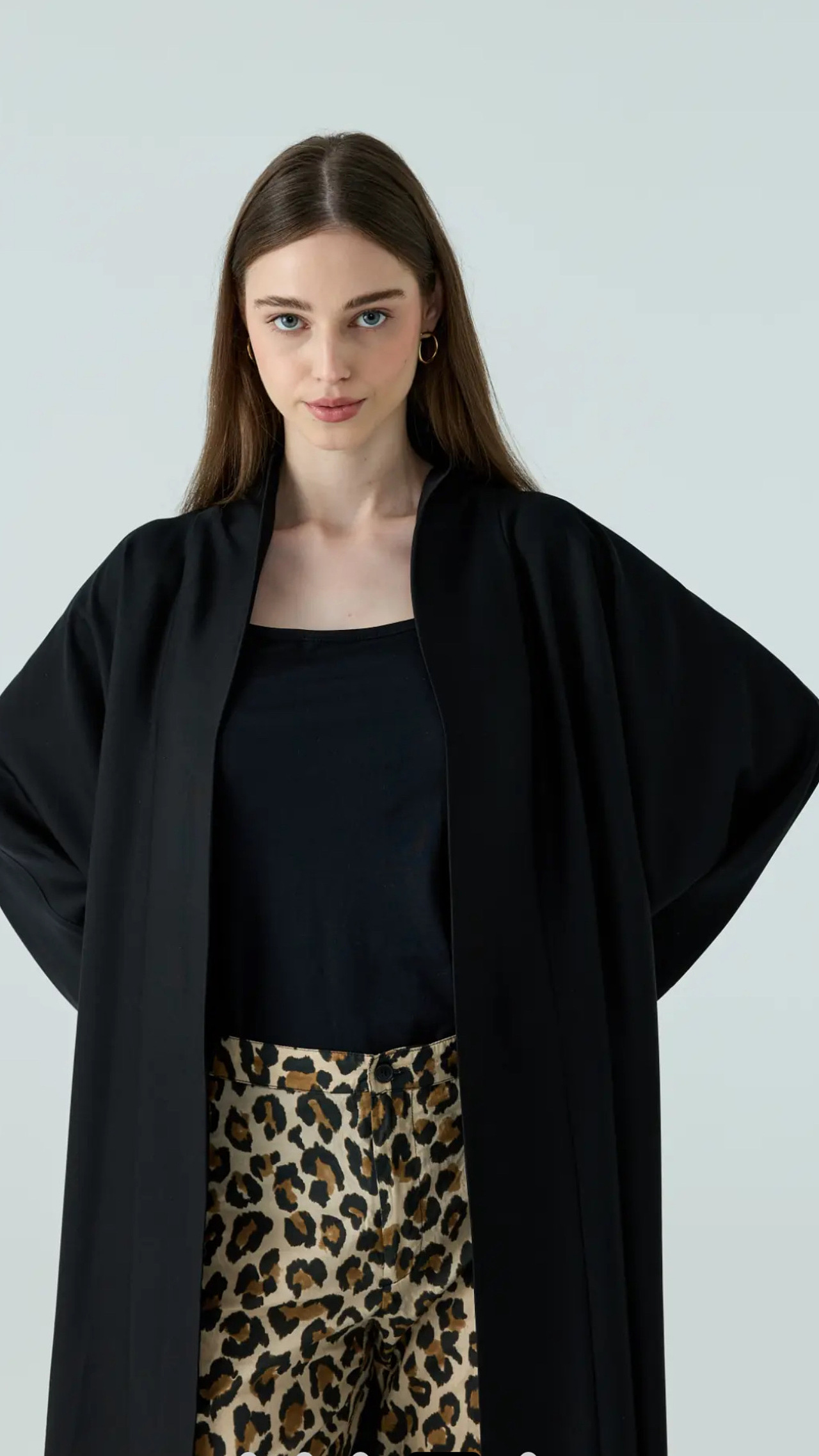 外籍女模丨中东服饰丨长袍（图ZNDA1NTY5MjIw） - 时尚/艺术摄影 - 站酷设计师优思模特主理Zoey原创素材 - 站酷ZCOOL