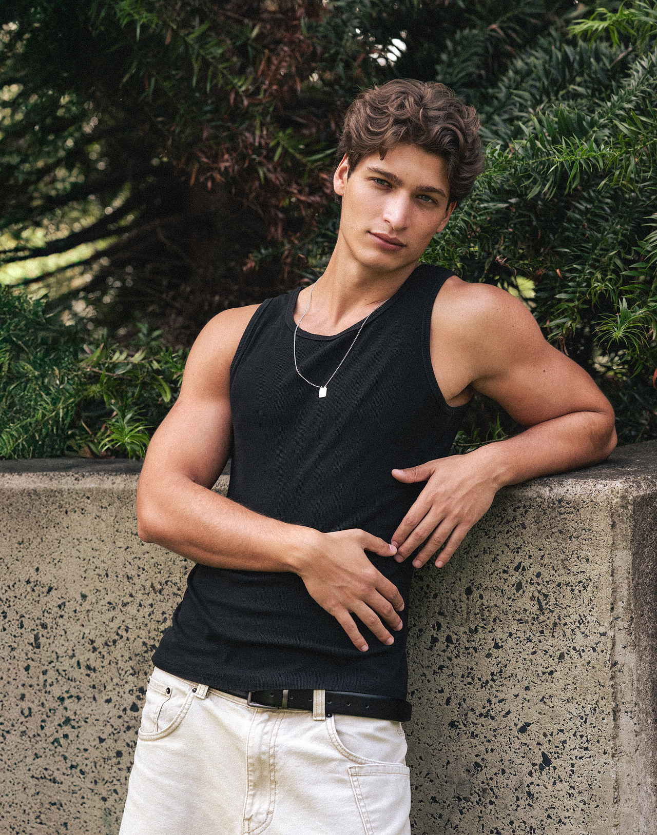 外籍男模 时尚摄影 服装模特 简约高级 外景拍摄（图ZNDA1NTc4ODg4） - 海报 - 站酷设计师YouthModels_Kim原创素材 - 站酷ZCOOL