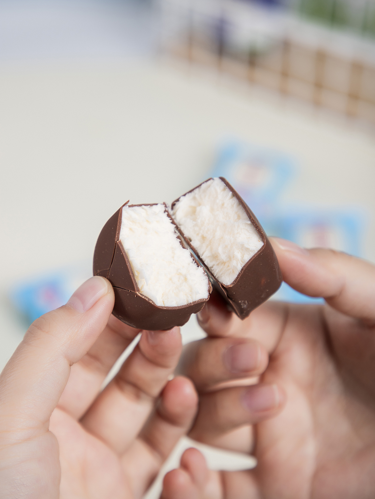 有间|韩国进口乐天巧克力（图ZNDA1NjU2MDIw） - 产品摄影 - 站酷设计师有间图片社原创素材 - 站酷ZCOOL