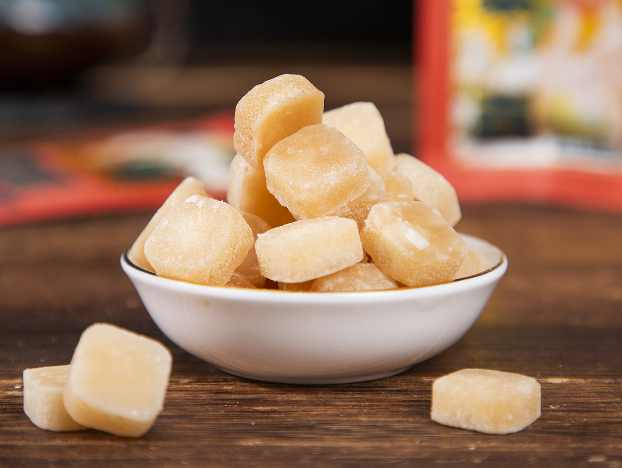 有间|梨花猫百草有机润喉糖（图ZNDA1NjU4MDEy） - 产品摄影 - 站酷设计师有间图片社原创素材 - 站酷ZCOOL