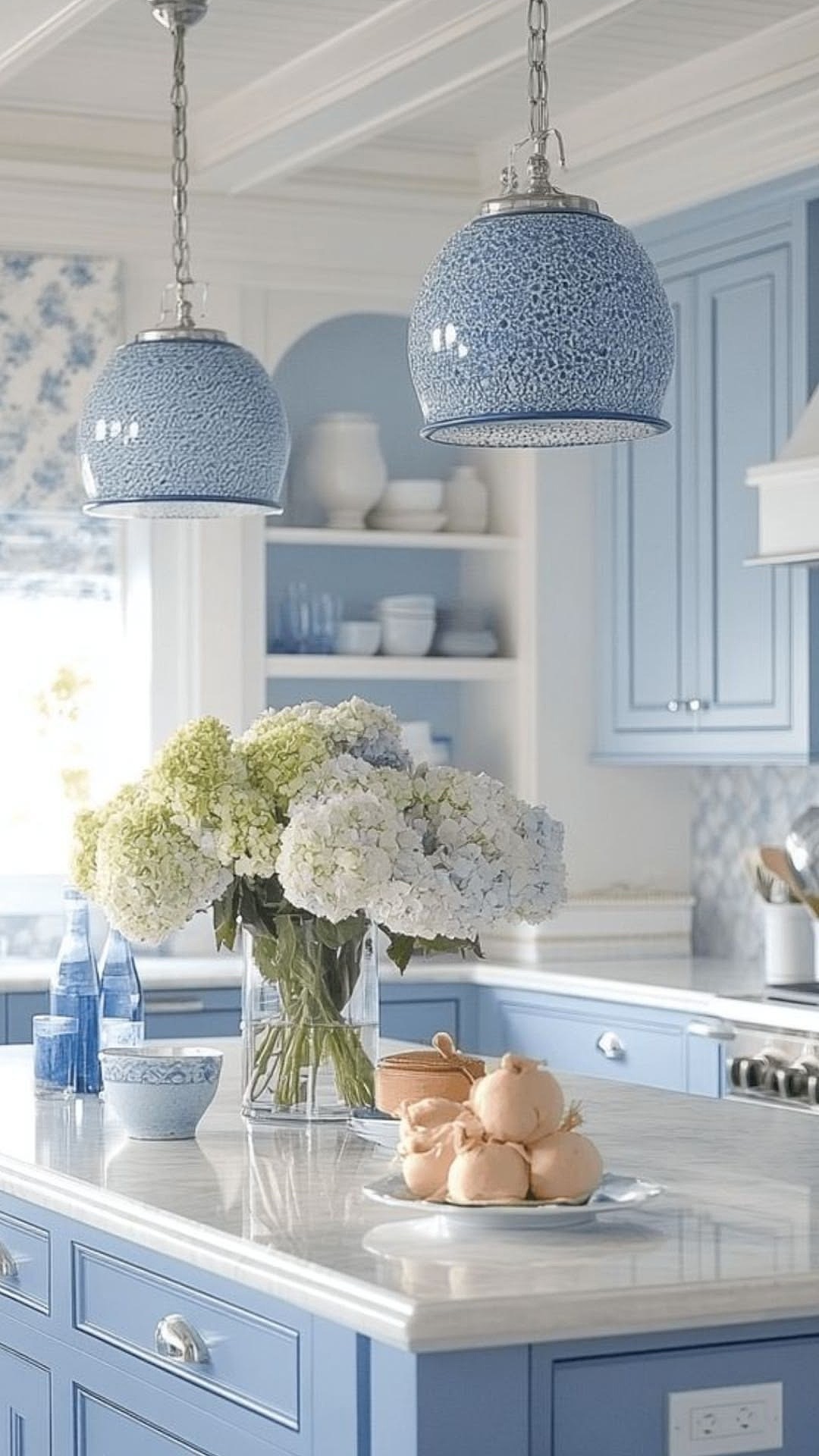 欧陆厨房美学手记：蓝白之间，时光静驻（图ZNDA1NjcyMDAw） - 环境/建筑摄影 - 站酷设计师一小迷糊一原创素材 - 站酷ZCOOL