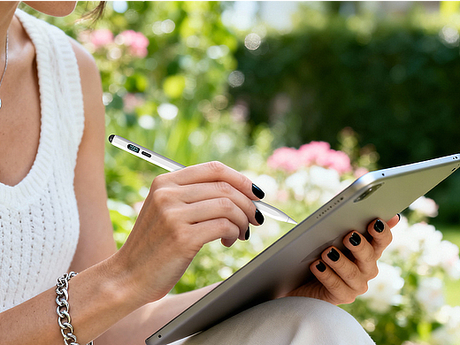 ai辅助制做的一些产品图