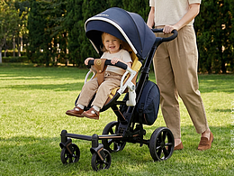 AI作品 || 纯手搓高景观婴儿推车产品广告图