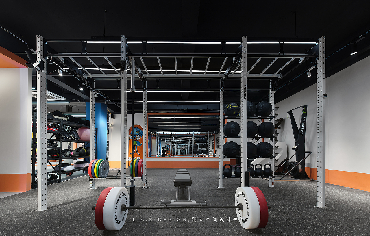 LAB原创 | 善战搏击馆 | 「白底为纸，拳风作画」（图ZNDA1NzE2NjU2） - 商业空间设计 - 站酷设计师南京澜本设计原创素材 - 站酷ZCOOL