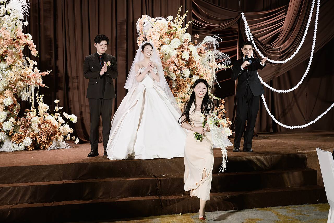 二五年十二月二十六日婚礼（图ZNDA1NzMzNTA4） - 婚礼摄影 - 站酷设计师摄影方师傅Fonda原创素材 - 站酷ZCOOL
