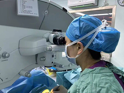 春日摘镜正当时｜码住！天津普瑞眼科医院张海燕主任详解：五一假期摘镜全攻略！