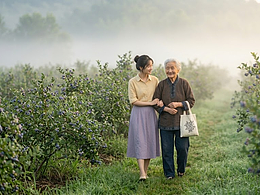 安慕希 | 奶奶摘的藍(lán)莓，藏在安慕希里才最甜