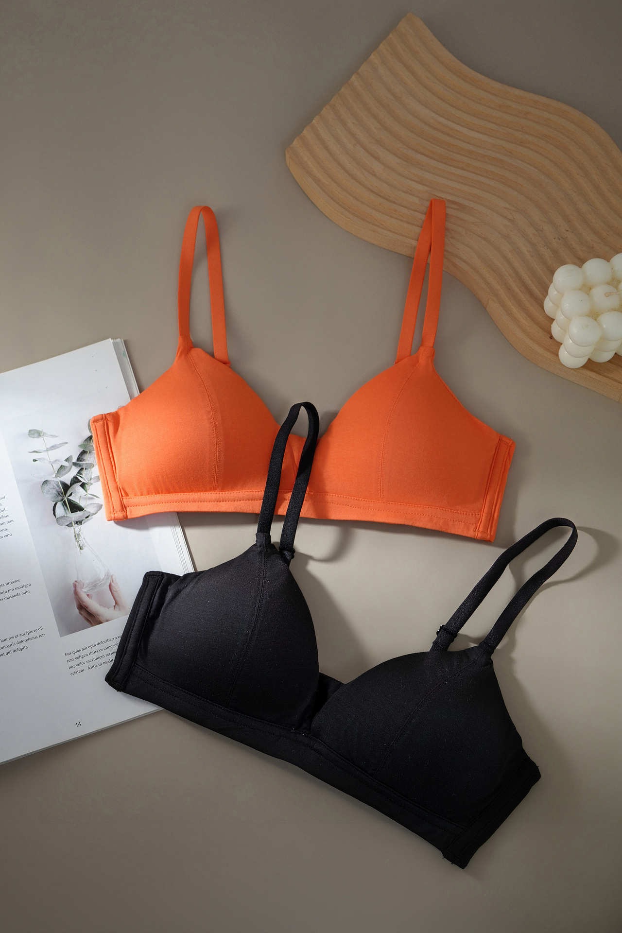 ins风内衣拍摄（图ZNDA1ODAyNjYw） - 产品摄影 - 站酷设计师王西瓜爱摄影原创素材 - 站酷ZCOOL