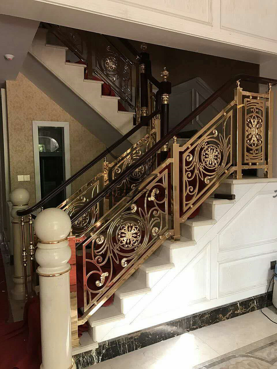 私人别墅精雕铝板镀金楼梯护栏 上门测量安装（图ZNDA1OTk0NzA4） - 其他工业/产品 - 站酷设计师艺术金属原创素材 - 站酷ZCOOL