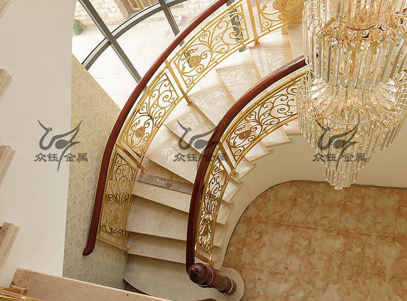 铝艺雕刻楼梯护栏 金色豪华别墅楼梯护栏案例（图ZNDA1OTk1MTMy） - 其他工业/产品 - 站酷设计师艺术金属原创素材 - 站酷ZCOOL