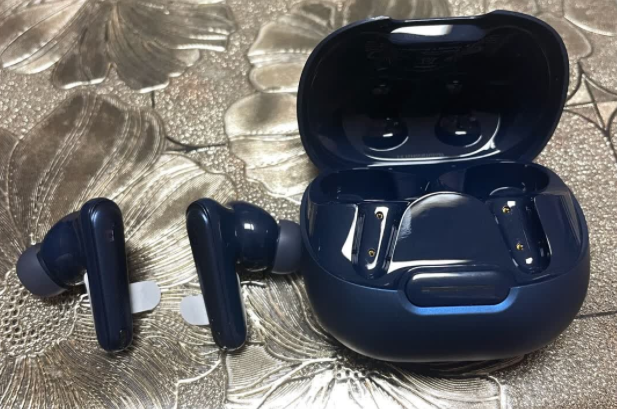 蓝牙耳机什么牌子的音质最好佩戴舒适？十大口碑最好蓝牙耳机分享（图ZMTU1NjMxNTI=） - 评测 - 站酷设计师咕噜小熊原创素材 - 站酷ZCOOL