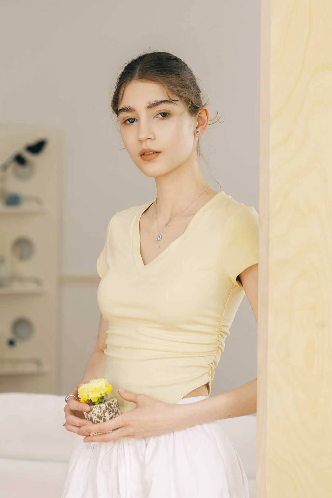 外模 女模 清冷感 松弛感 韩系极简 cleanfit 时尚大片（图ZNDA2MDU3MTA4） - 人像摄影 - 站酷设计师优思模特Melo原创素材 - 站酷ZCOOL