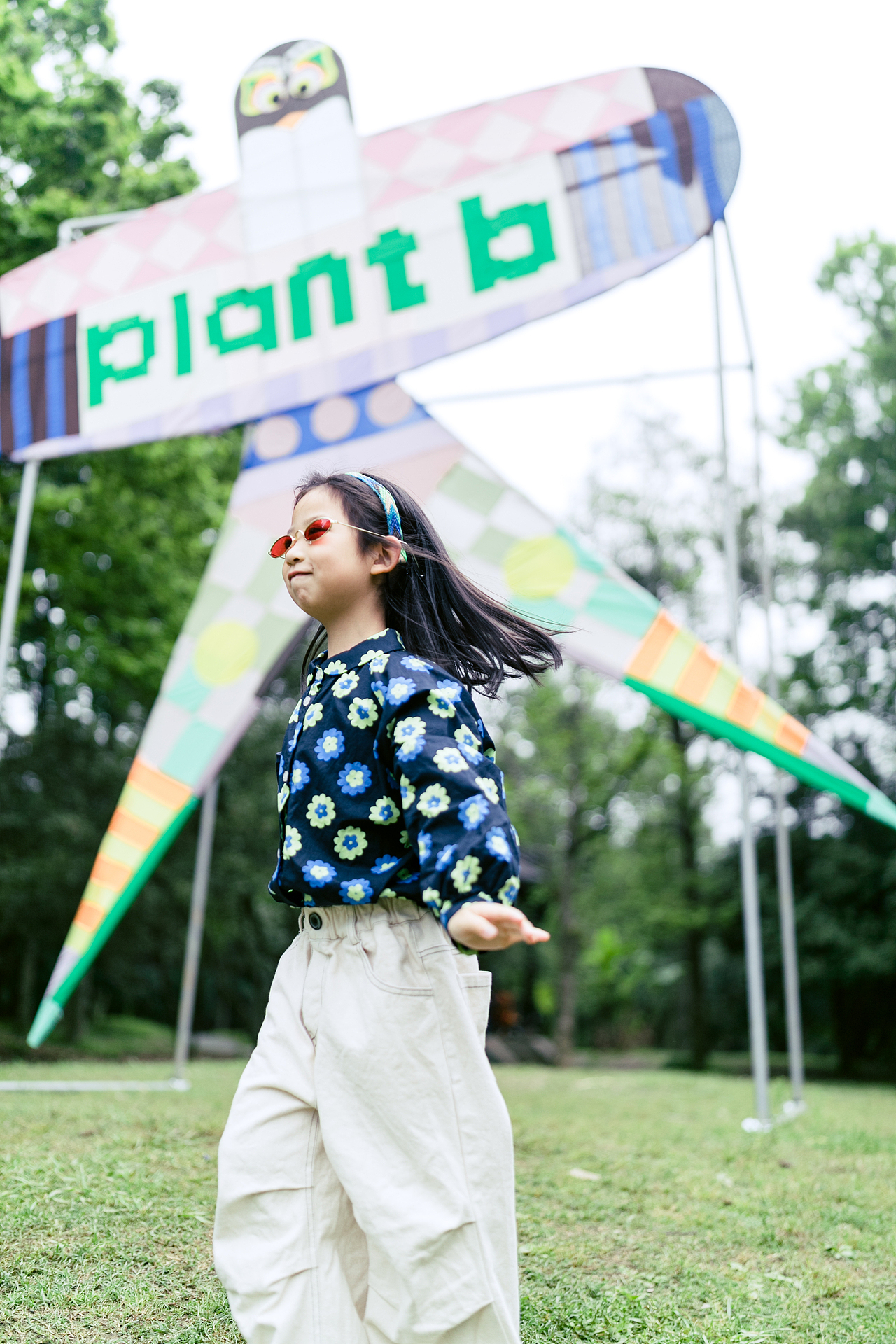 在森林里不期而遇（图ZNDA2MDc3MjEy） - 人像摄影 - 站酷设计师洪小漩原创素材 - 站酷ZCOOL