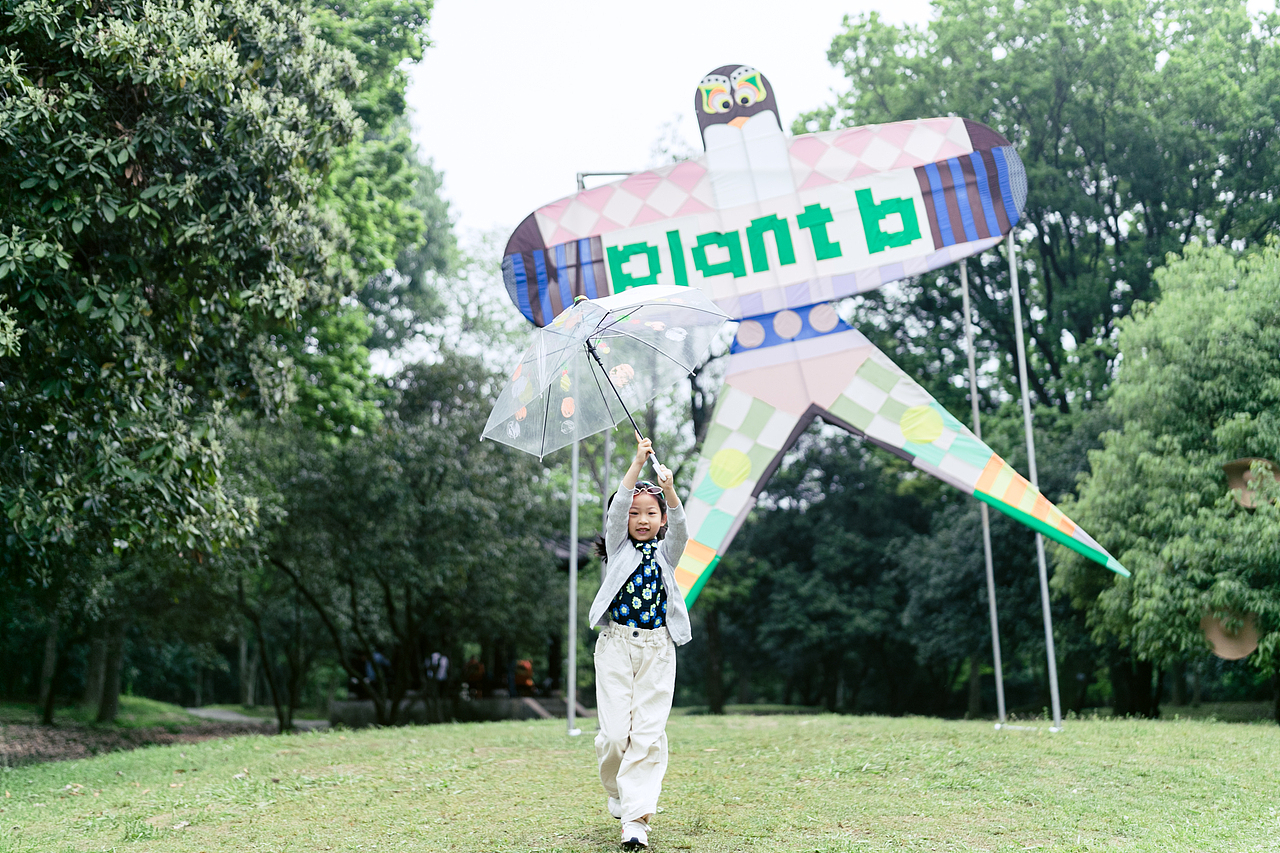 在森林里不期而遇（图ZNDA2MDc3MjA0） - 人像摄影 - 站酷设计师洪小漩原创素材 - 站酷ZCOOL