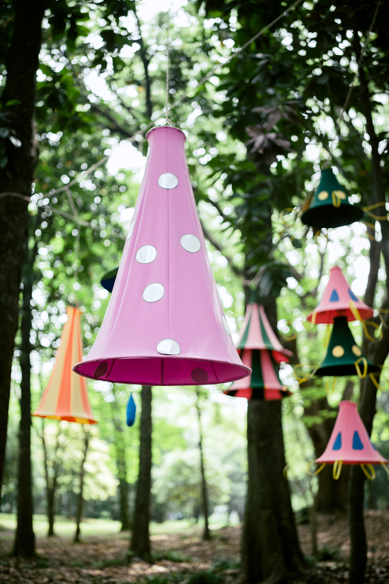 在森林里不期而遇（图ZNDA2MDc3MjYw） - 人像摄影 - 站酷设计师洪小漩原创素材 - 站酷ZCOOL