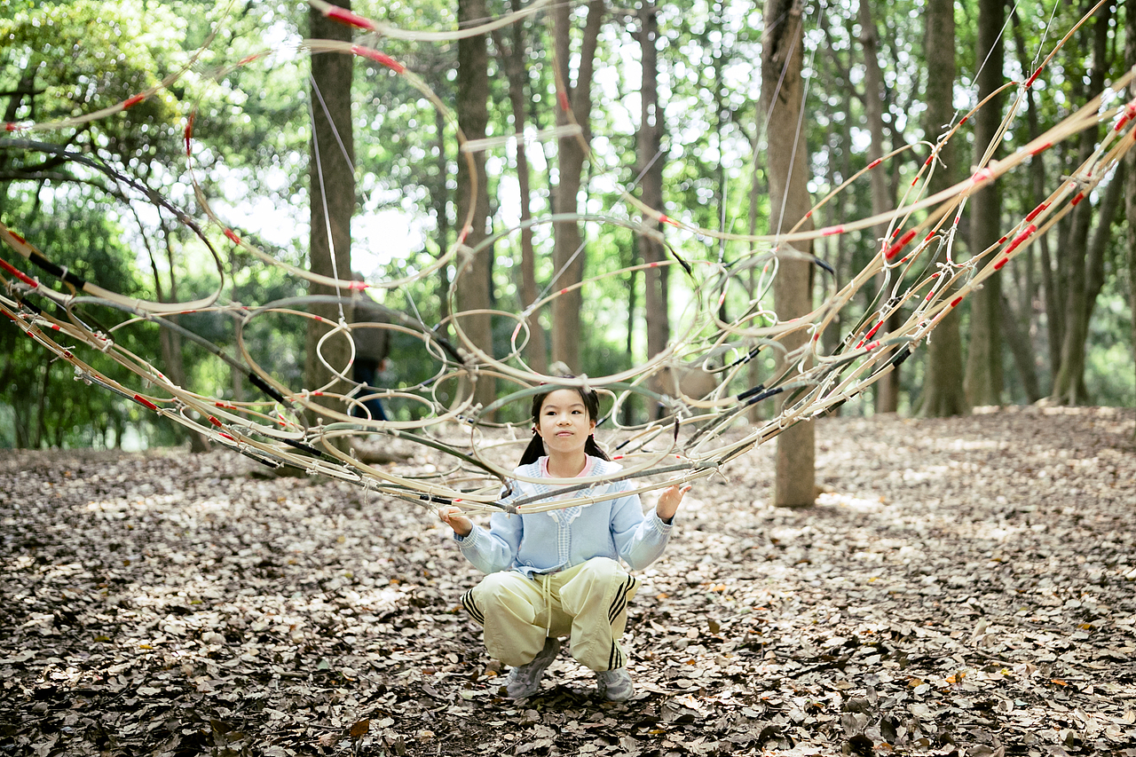 在森林里不期而遇（图ZNDA2MDc3MzE2） - 人像摄影 - 站酷设计师洪小漩原创素材 - 站酷ZCOOL