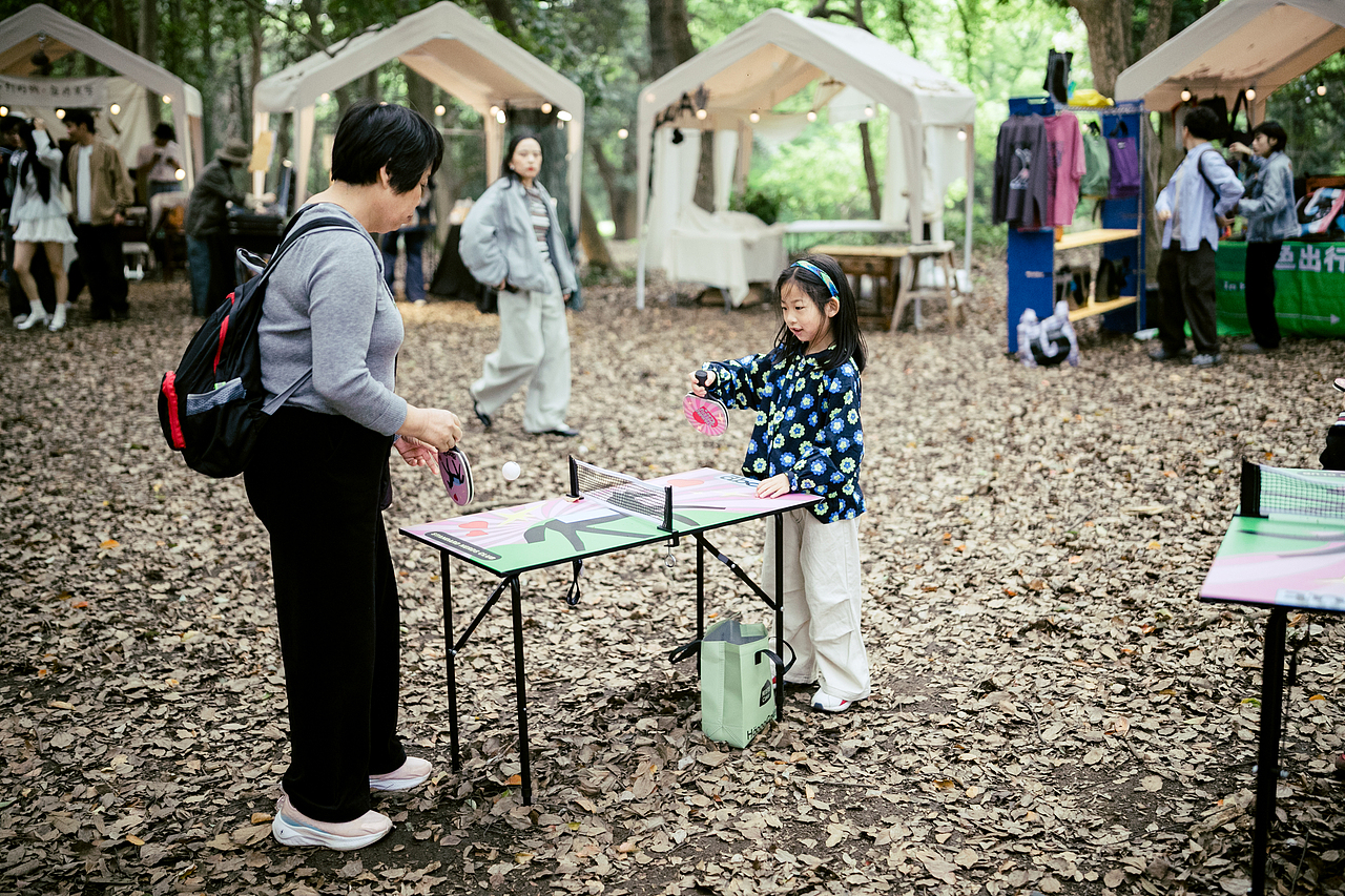 在森林里不期而遇（图ZNDA2MDc3MzAw） - 人像摄影 - 站酷设计师洪小漩原创素材 - 站酷ZCOOL