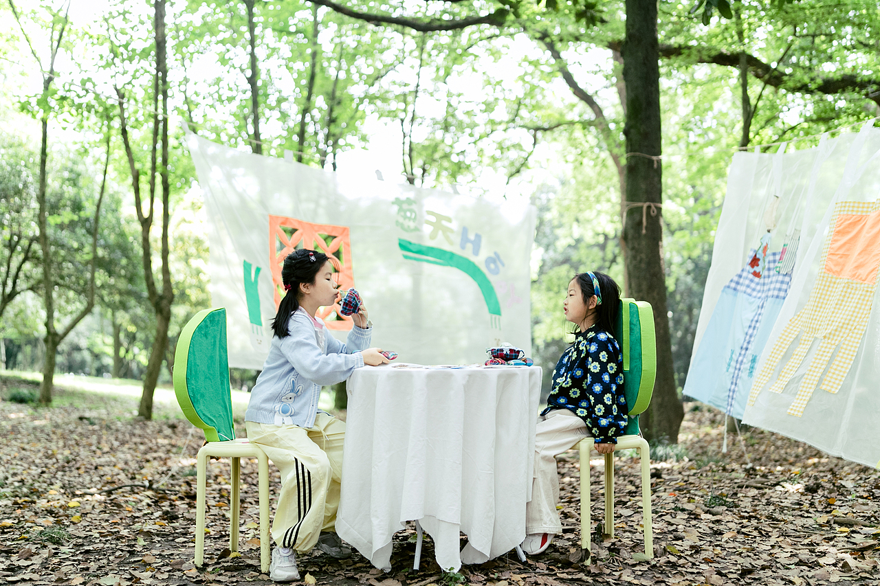 在森林里不期而遇（图ZNDA2MDc3MzI4） - 人像摄影 - 站酷设计师洪小漩原创素材 - 站酷ZCOOL