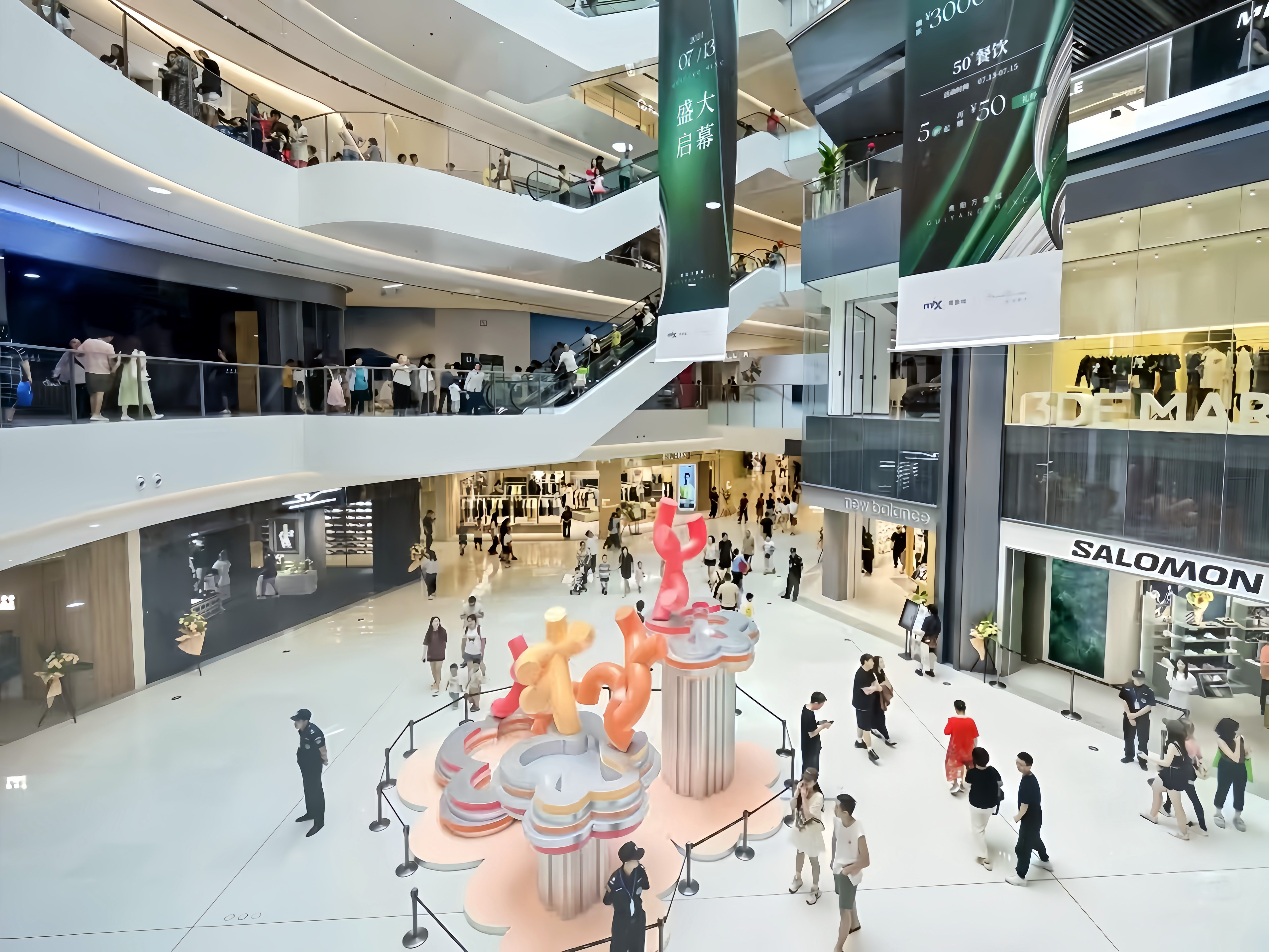 让商业空间会说话：贵州商场美陈氛围包装设计公司的创意哲学（图ZMTU1NjYzMzY=） - 资讯 - 站酷设计师新锐策展设计圈原创素材 - 站酷ZCOOL