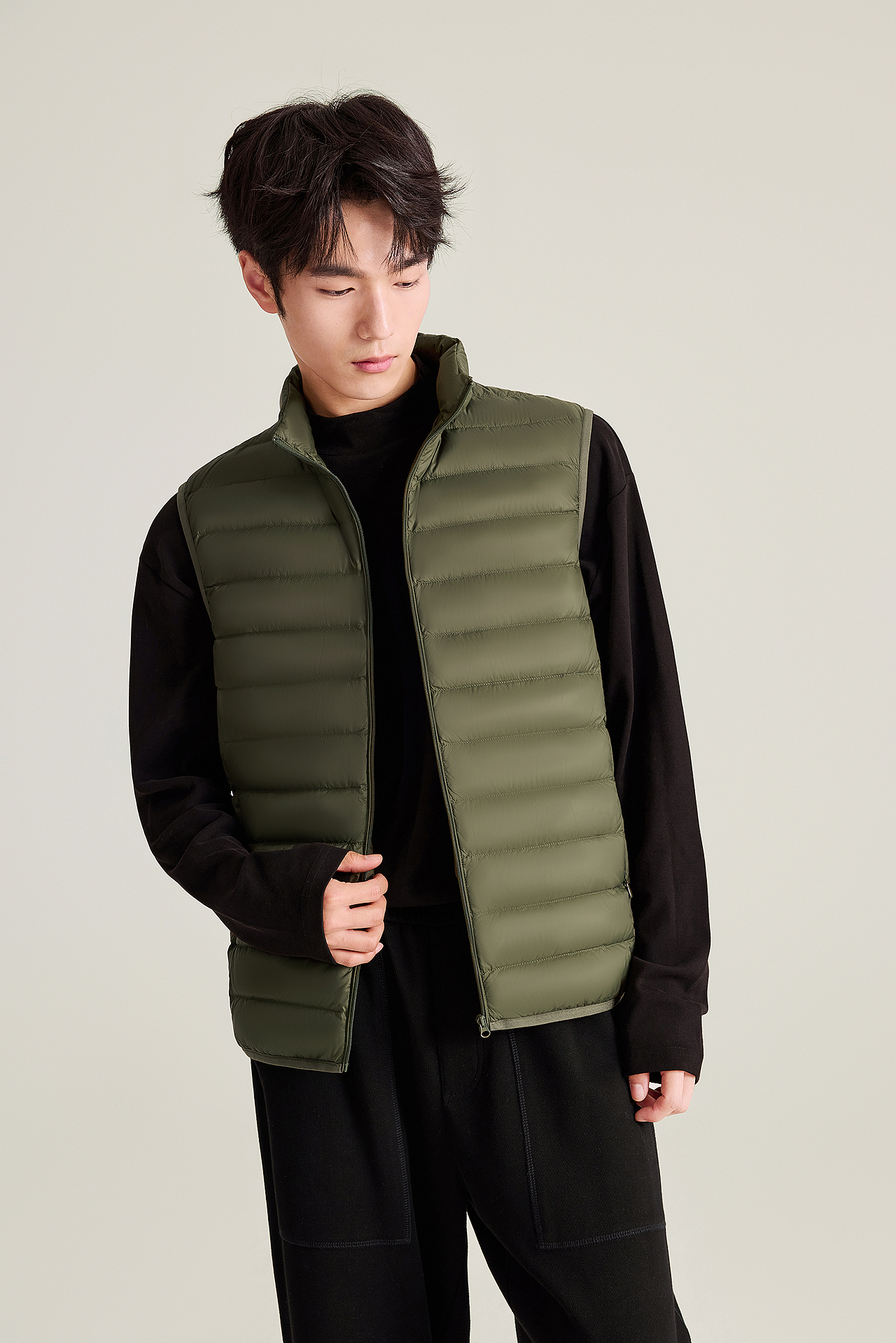 商拍案例/羽絨服（圖ZNDA2MTAyNDMy） - 人像攝影 - 站酷設計師卡凡李大晚原創(chuàng)素材 - 站酷ZCOOL