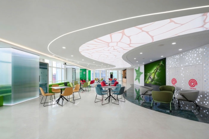 办公楼装修：接待台似航行船，天花如波光，品牌叙事启程（图ZMTU1NzEwMTY=） - 资讯 - 站酷设计师凯悦办公装修原创素材 - 站酷ZCOOL