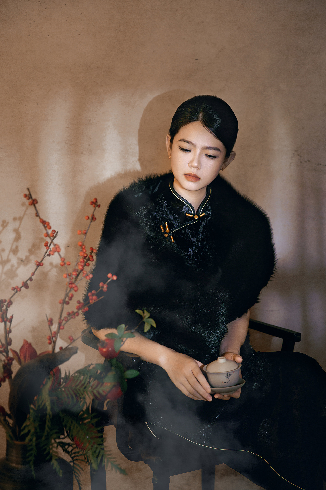 新中式 黑色旗袍写真 “世间所有的相遇，都是久别（图ZNDA2MjAxMzE2） - 人像摄影 - 站酷设计师深圳女摄LUMIN原创素材 - 站酷ZCOOL