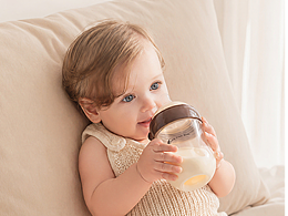 防胀气奶瓶的超级单品视觉全案