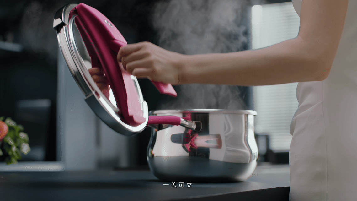 康巴赫新品发布会TVC真钛家族—「小胖子」纯钛高压（图ZNDA2MjE1MjM2） - 产品摄影 - 站酷设计师加号视觉供应商原创素材 - 站酷ZCOOL
