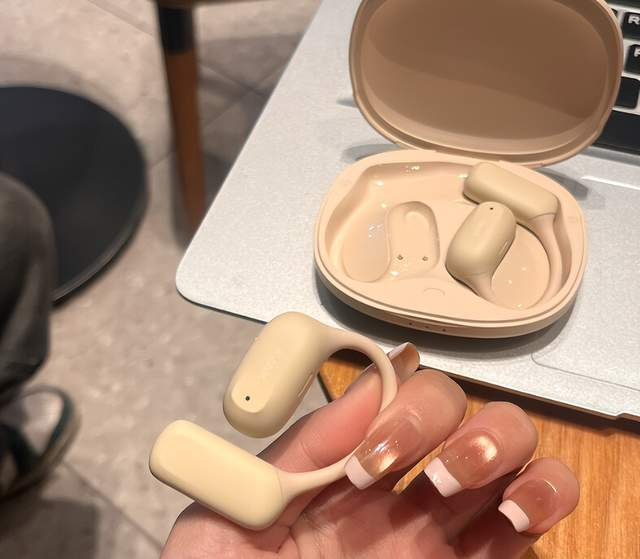 挂耳式耳机什么牌子的好音质最好？前十最值得入手开放式耳机排名（图ZMTU1NzYxODQ=） - 教程 - 站酷设计师Z499489643原创素材 - 站酷ZCOOL